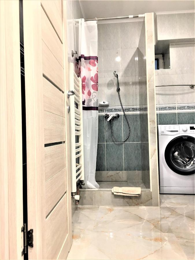 Large Apartment In Ultra-Central Location Brassó Kültér fotó