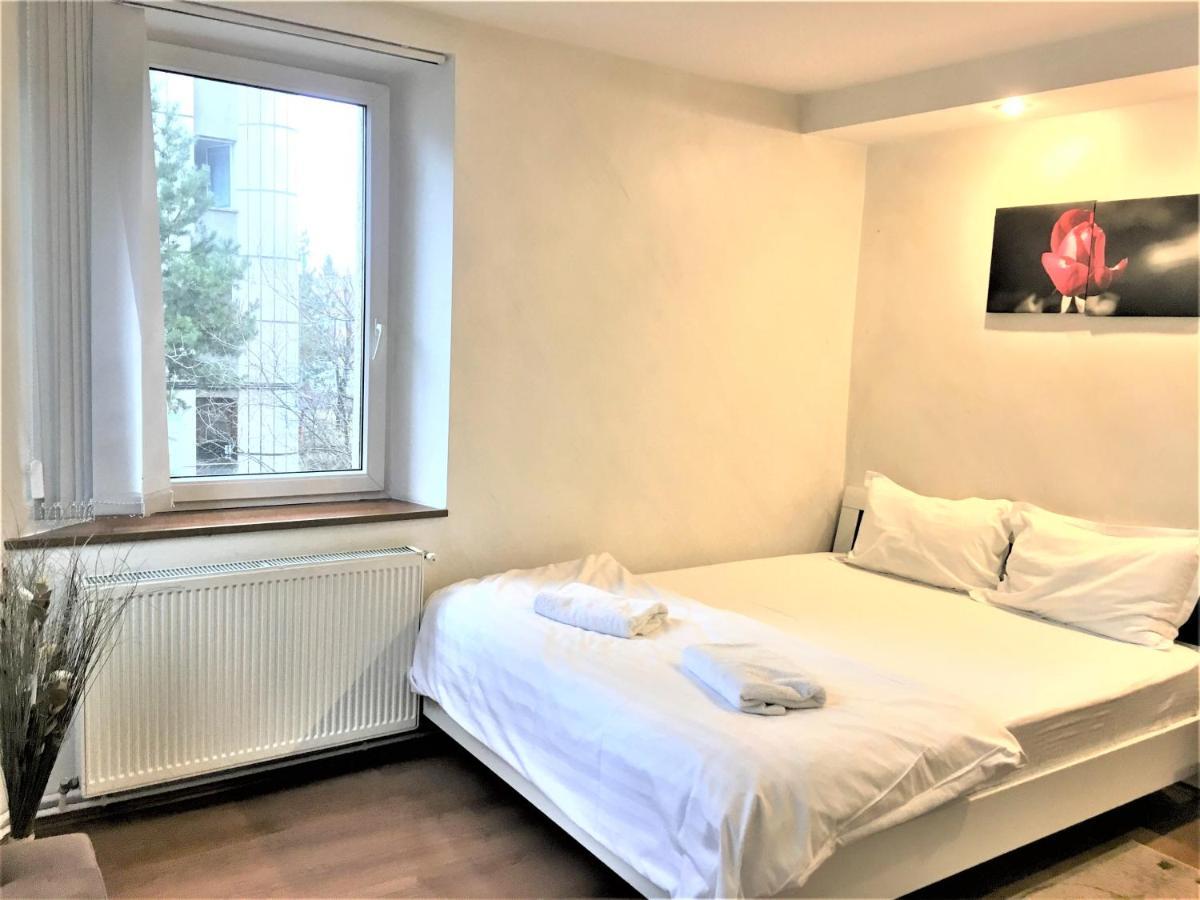 Large Apartment In Ultra-Central Location Brassó Kültér fotó